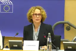 Радмила Шекеринска